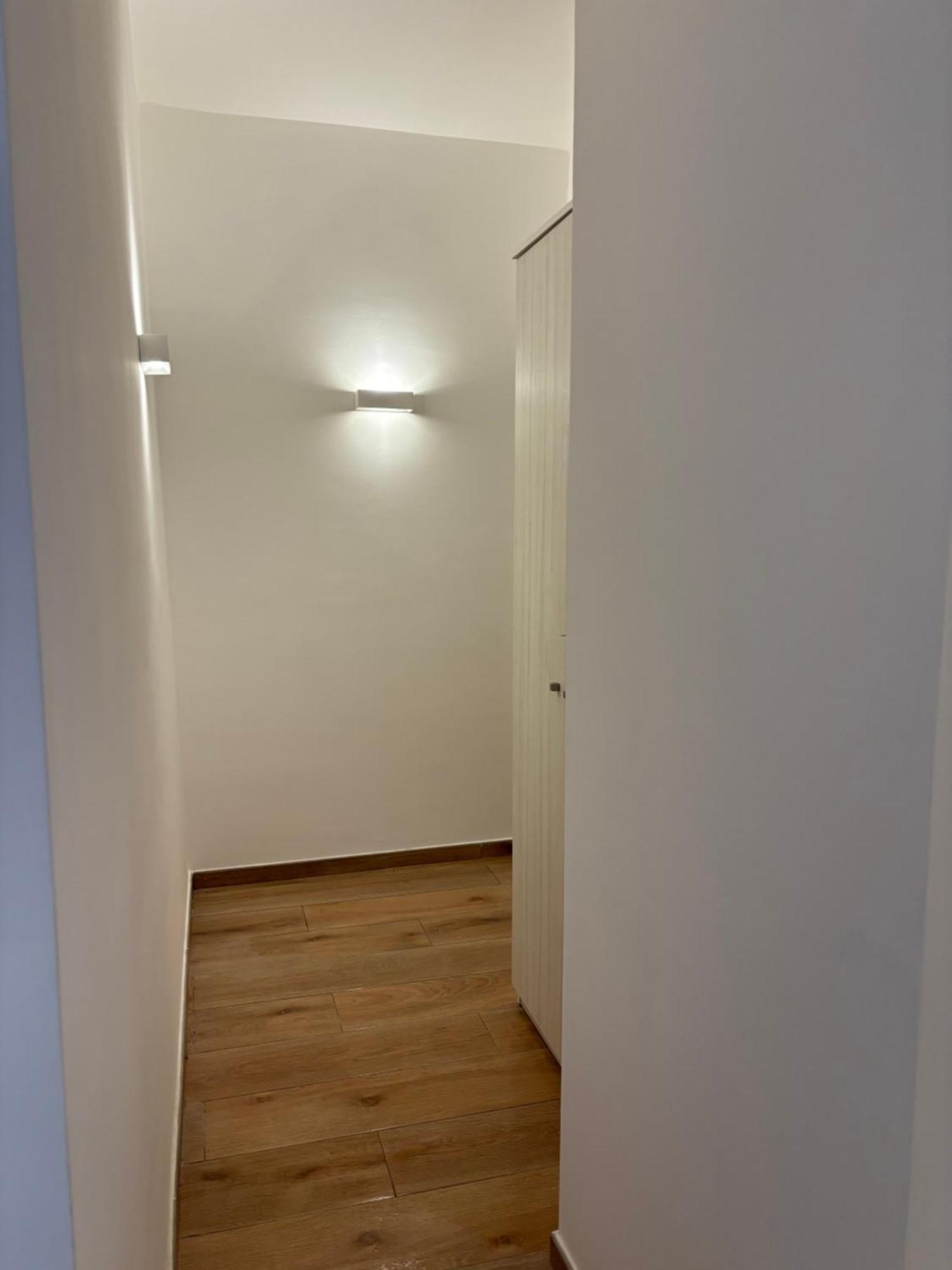 Perni Rooms Palermo Eksteriør bilde