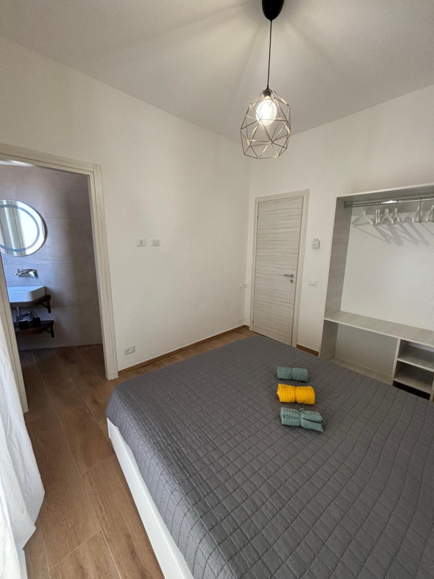 Perni Rooms Palermo Eksteriør bilde